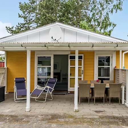 Dom wakacyjny Lovely In With Wifi